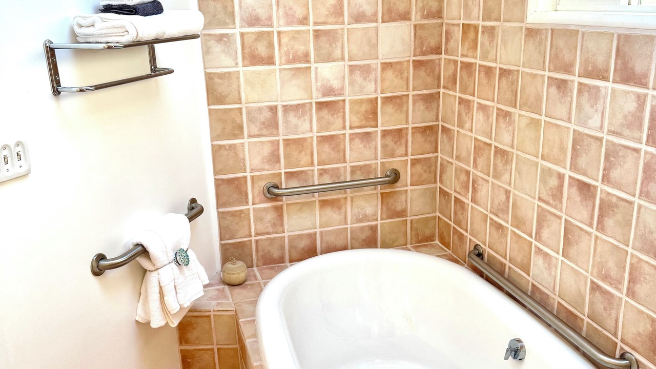 Photo of Bathroom in Sleepy Hollow