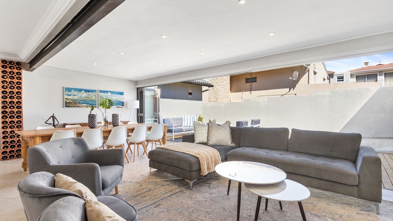 Photo of Livingroom in Betty's Bay