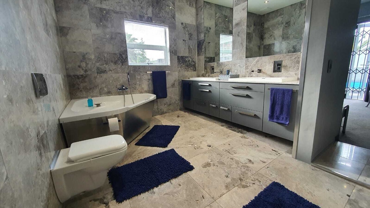Photo of Bathroom in Green Point