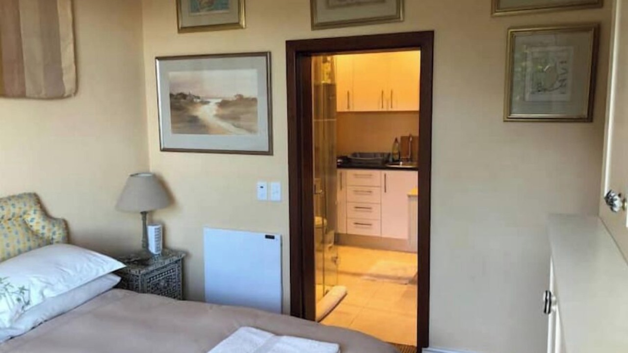 Photo of Bedroom in Redhill