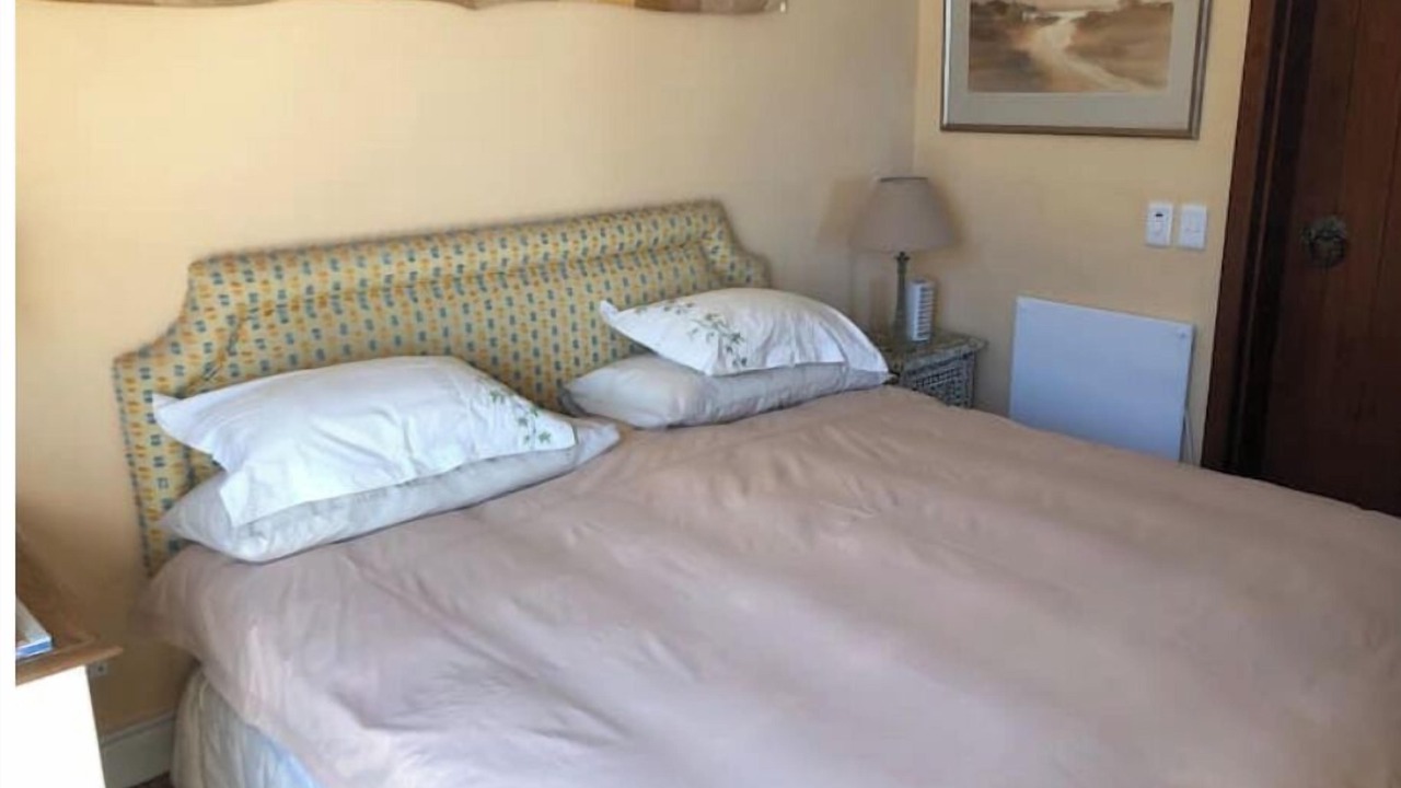 Photo of Bedroom in Redhill