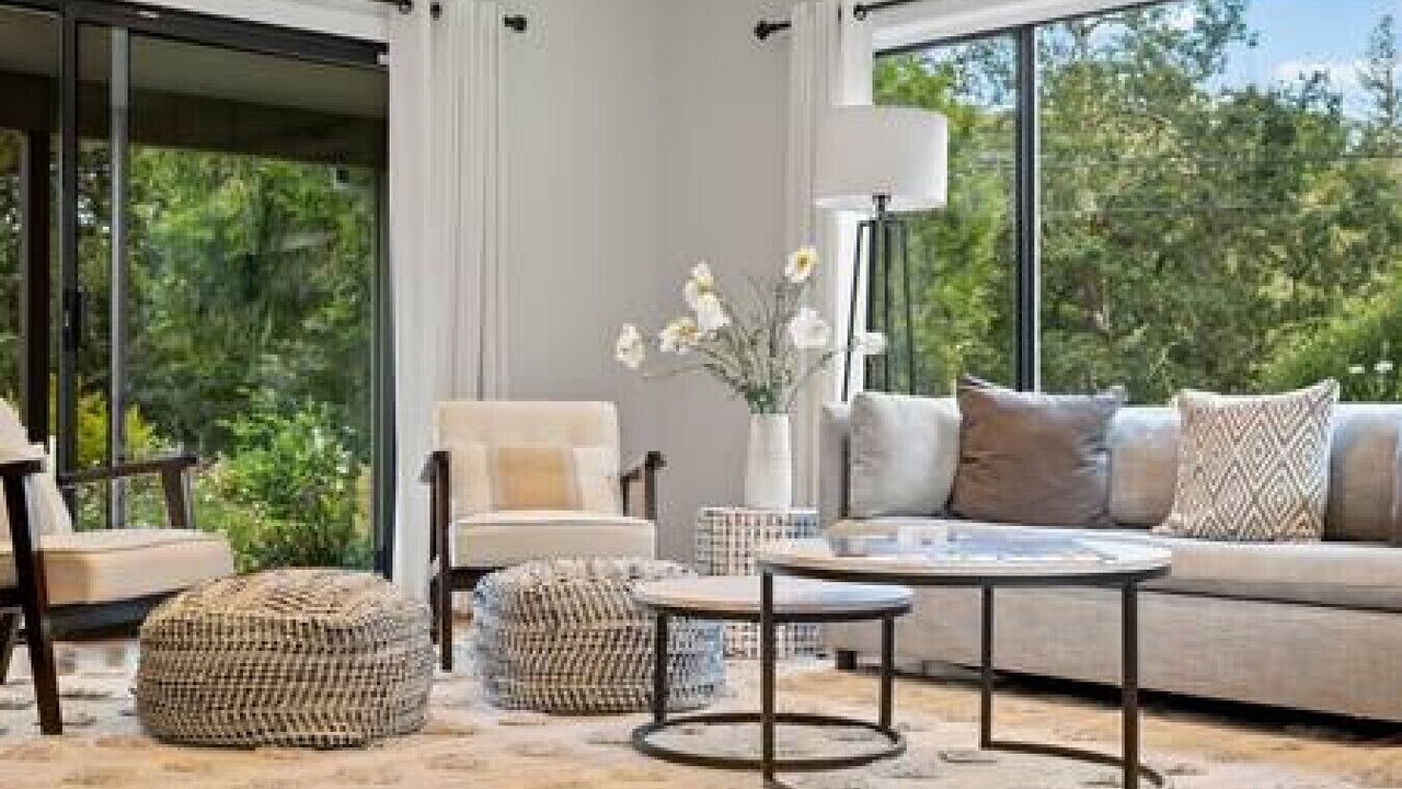 Photo of Livingroom in Kenwood