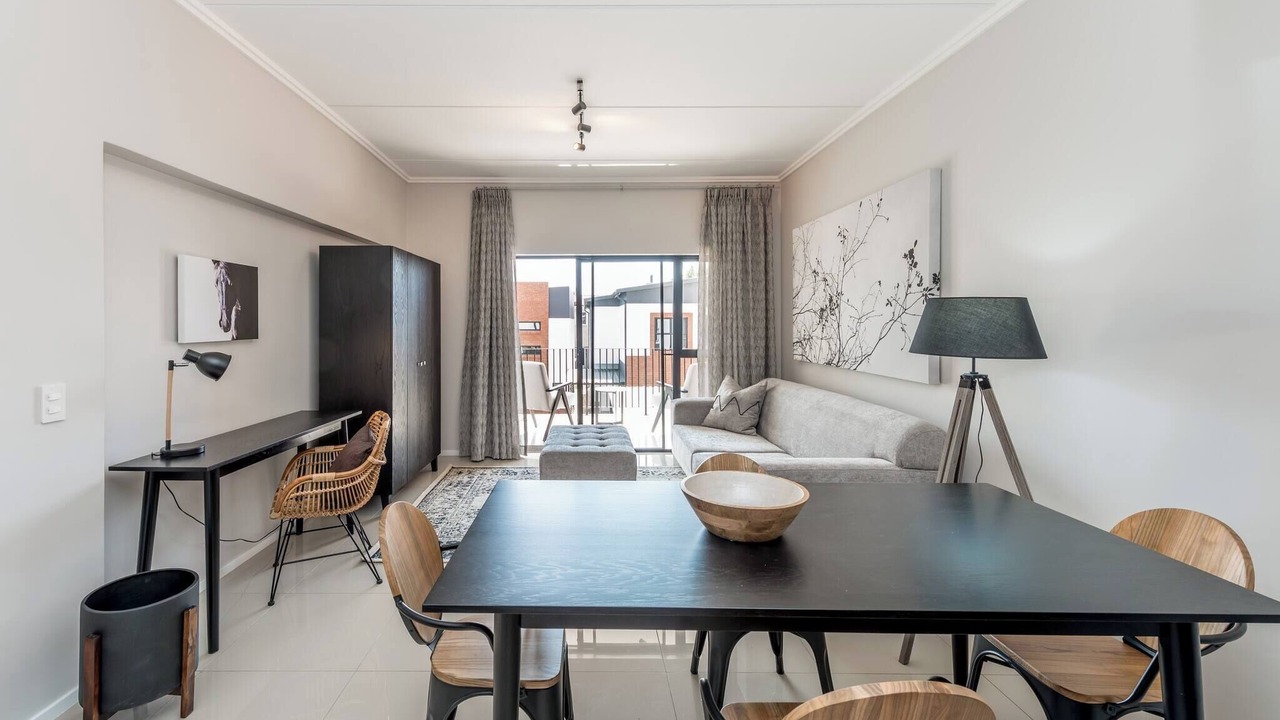 Photo of Livingroom in Greater Johannesburg Metropolitan Area