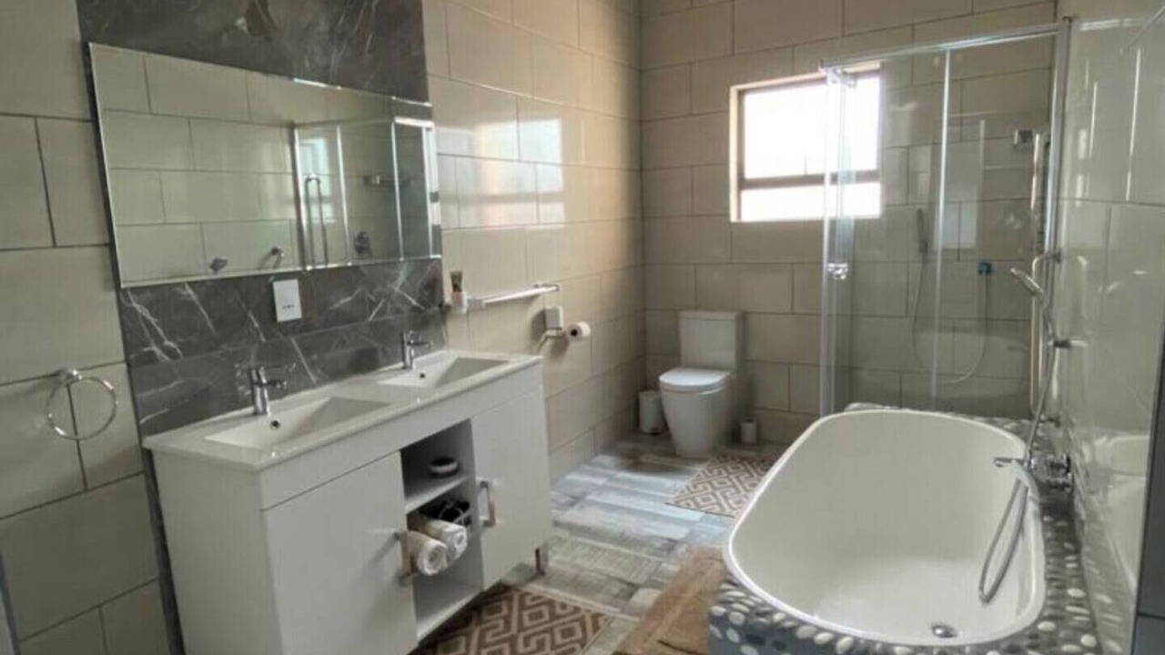 Photo of Bathroom in Hartbeespoort