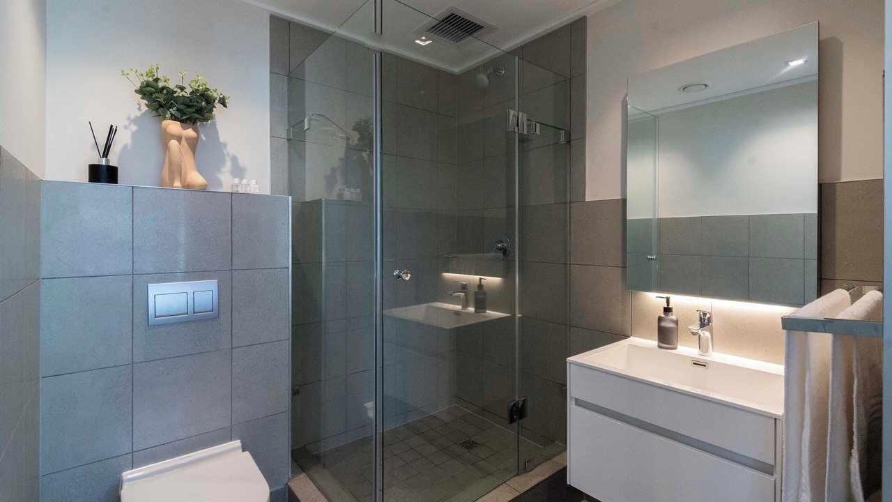 Photo of Bathroom in Cape Town City Centre