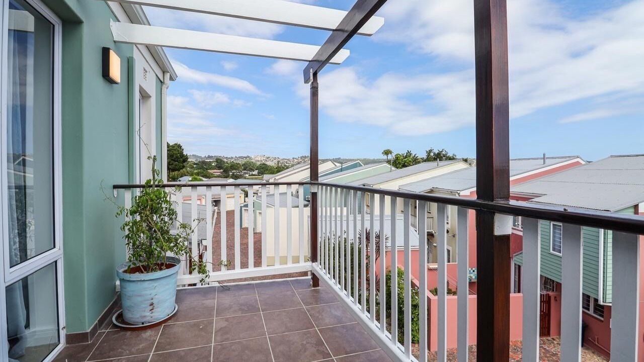 Photo of Outdoor in Old Place
