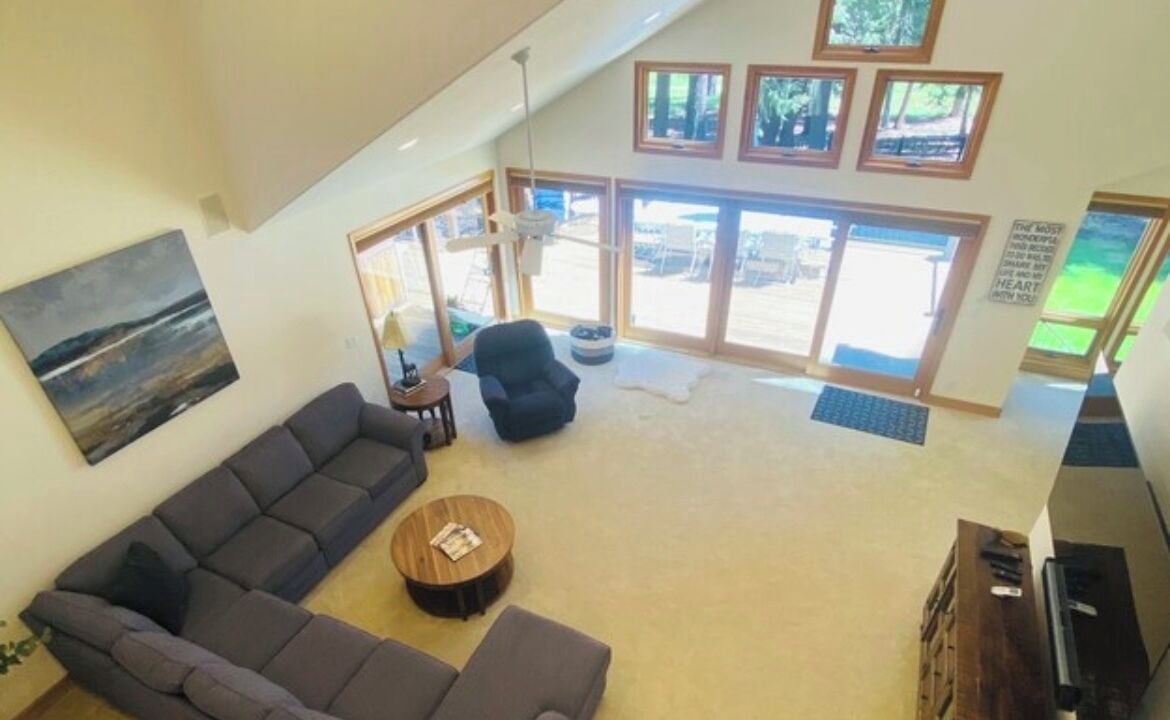 Photo of Bedroom in Lake Almanor West