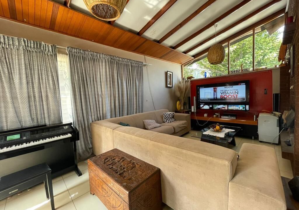 Photo of Livingroom in Greater Johannesburg Metropolitan Area