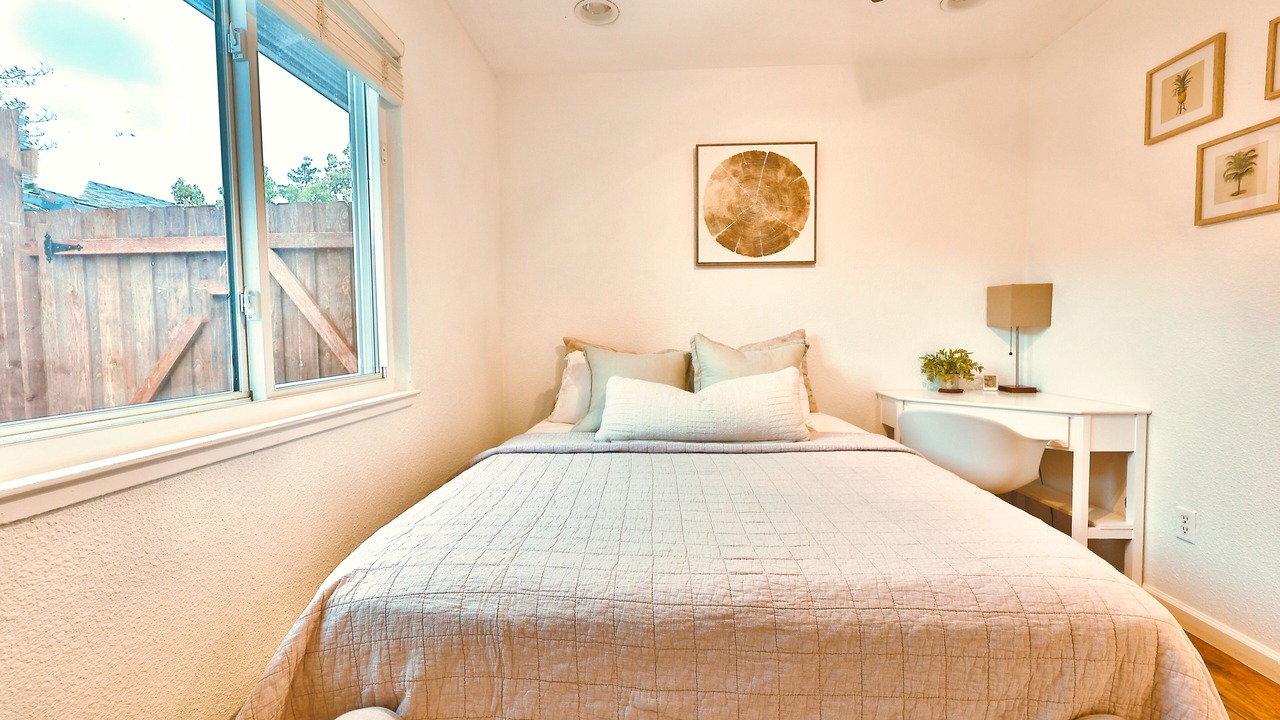 Photo of Bedroom in Northgate
