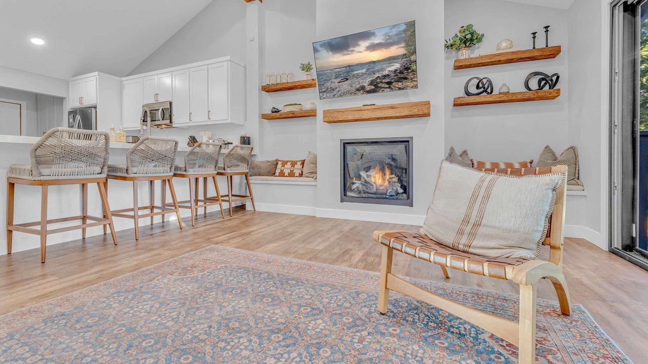 Photo of Livingroom in Comstock Acres