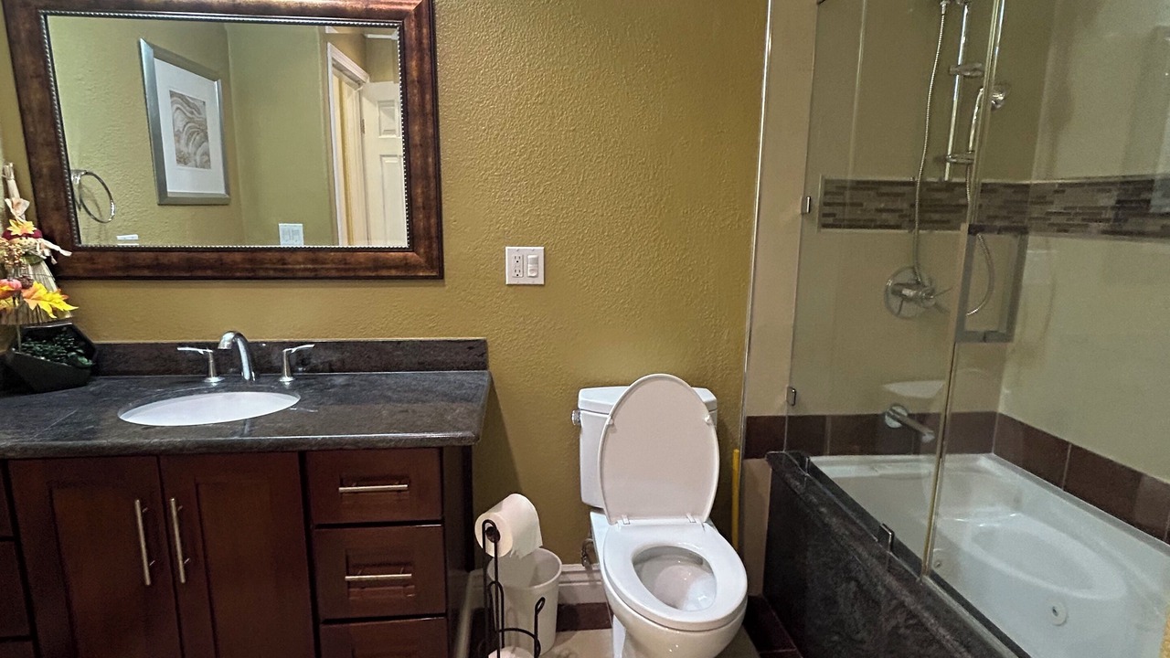 Photo of Bathroom in Berryessa