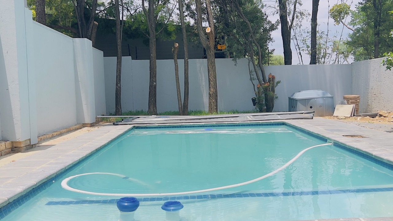 Photo of Outdoor in Douglasdale