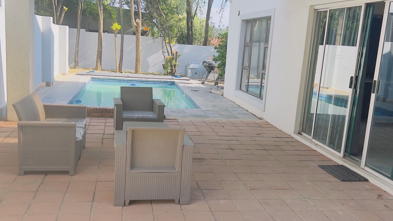 Photo of Patio Balcony in Douglasdale