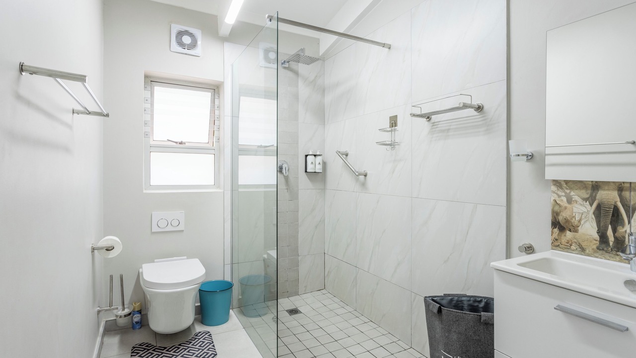 Photo of Bathroom in Shaka's Rock