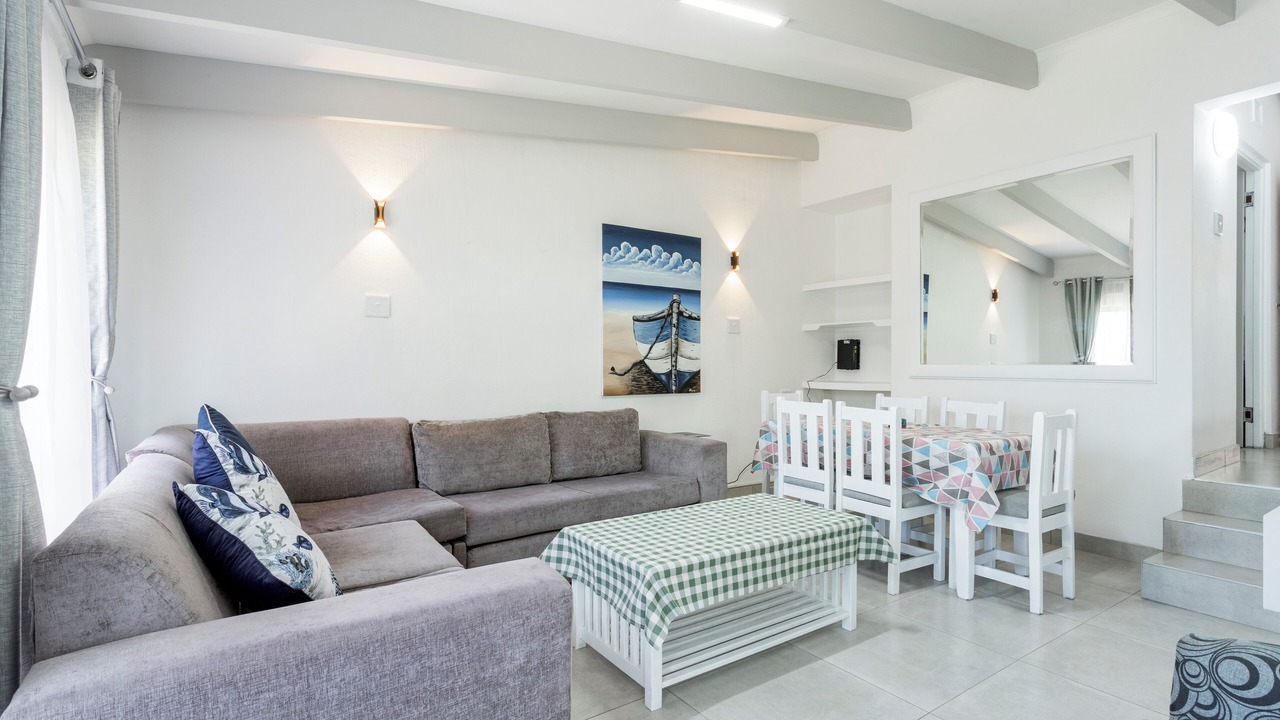 Photo of Livingroom in Shaka's Rock