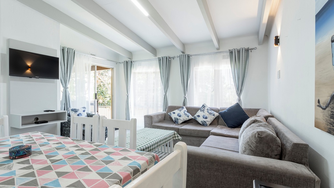 Photo of Livingroom in Shaka's Rock