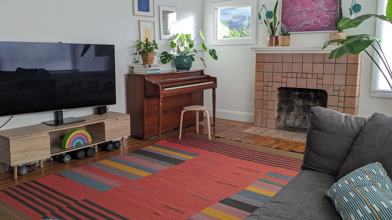 Photo of Livingroom in Oakland