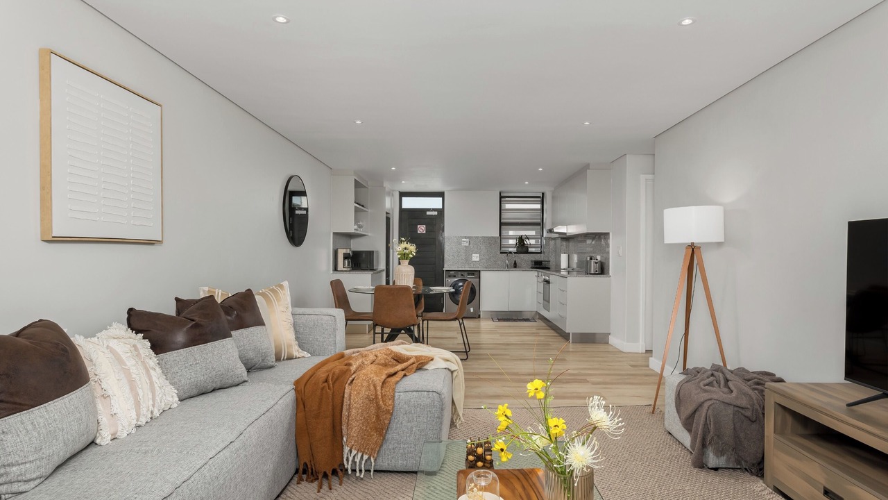 Photo of Livingroom in Milnerton