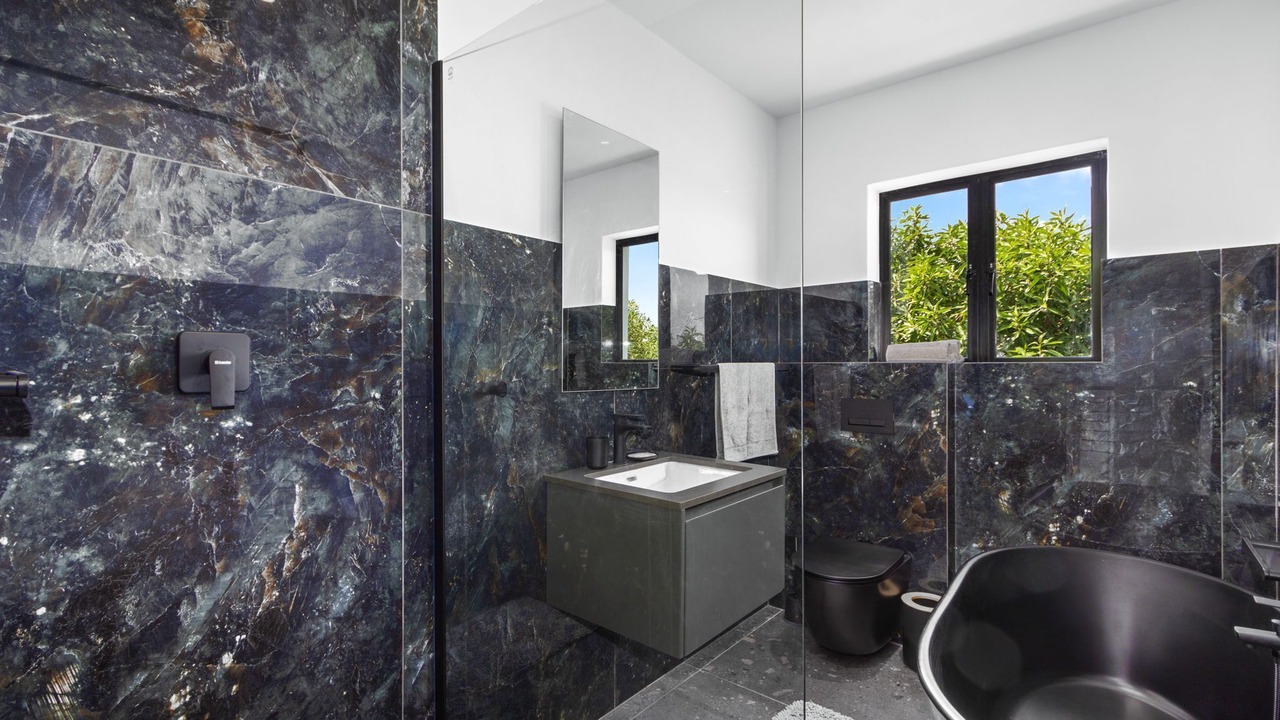 Photo of Bathroom in Yzerfontein