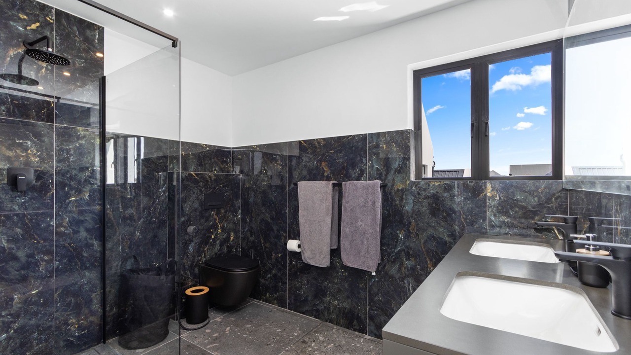 Photo of Bathroom in Yzerfontein