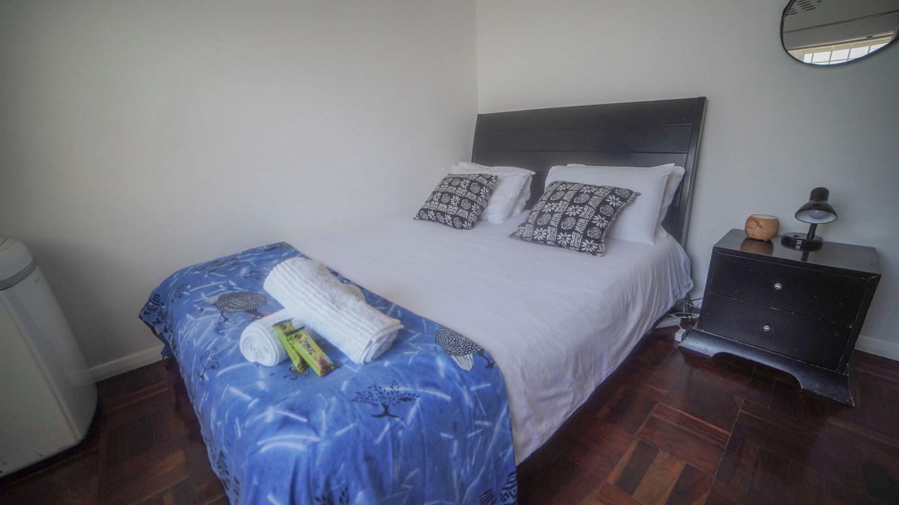 Photo of Bedroom in Three Anchor Bay