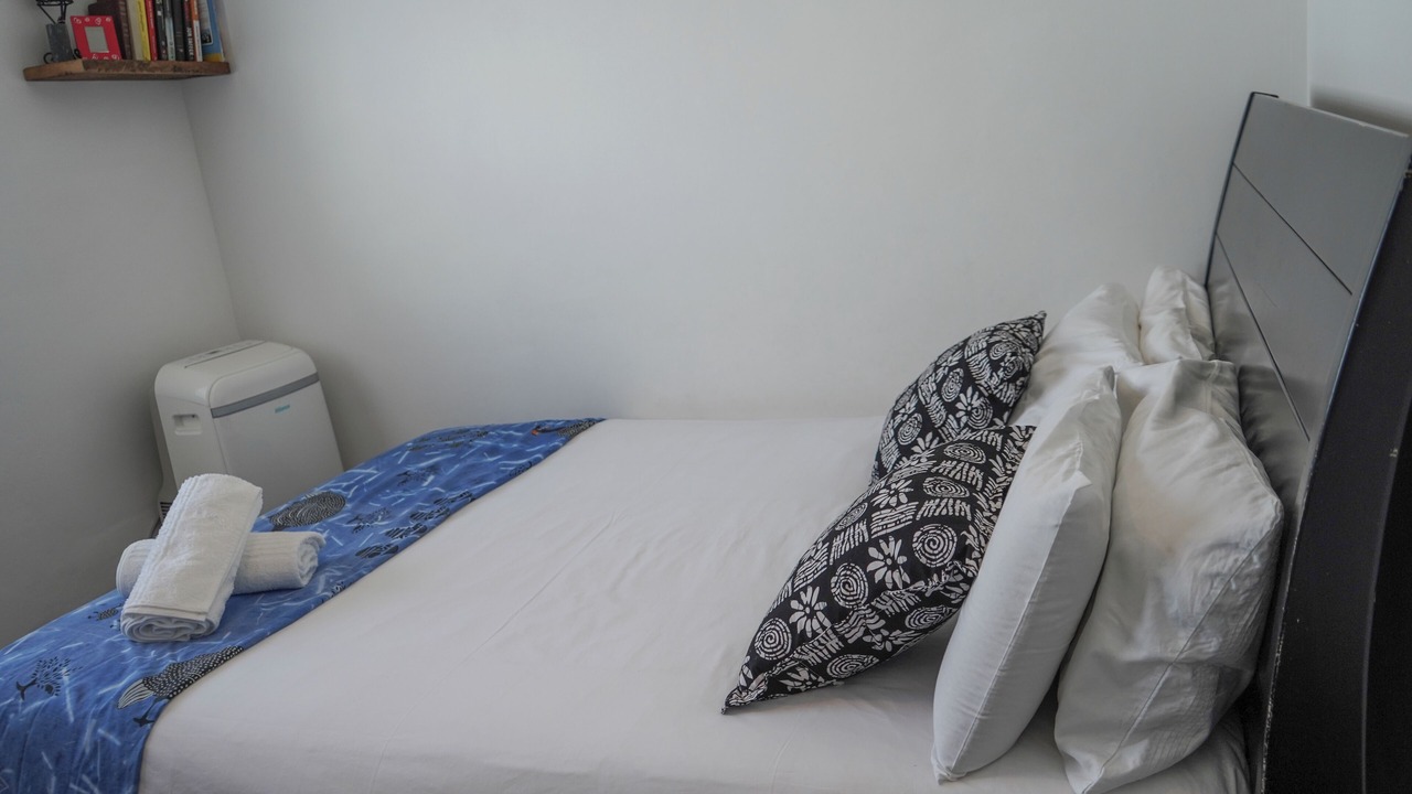 Photo of Bedroom in Three Anchor Bay