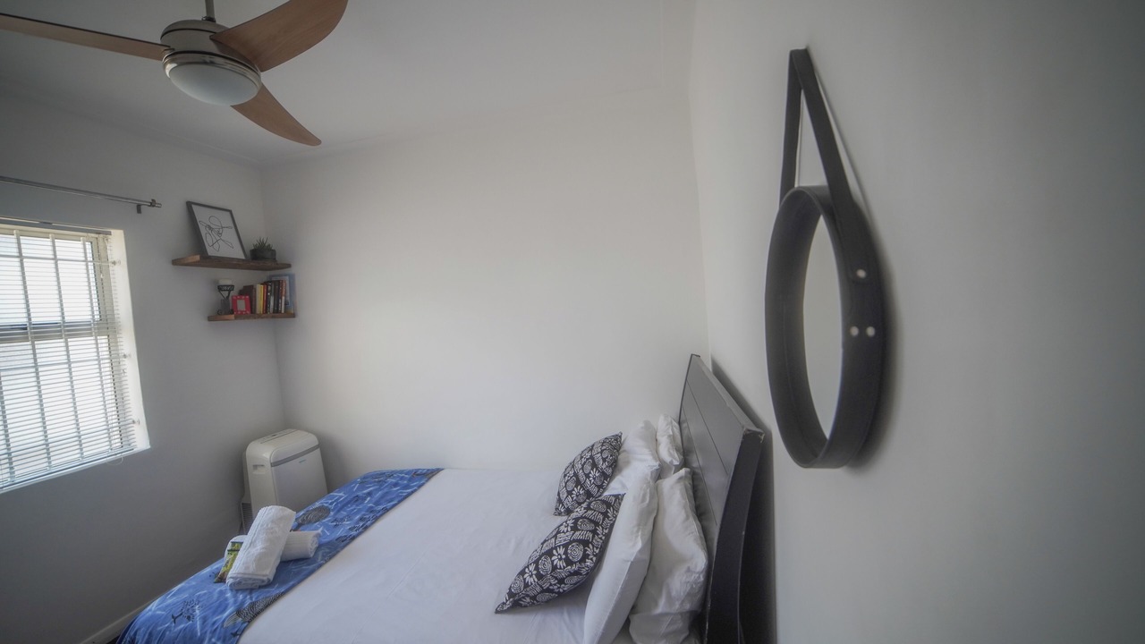 Photo of Bedroom in Three Anchor Bay