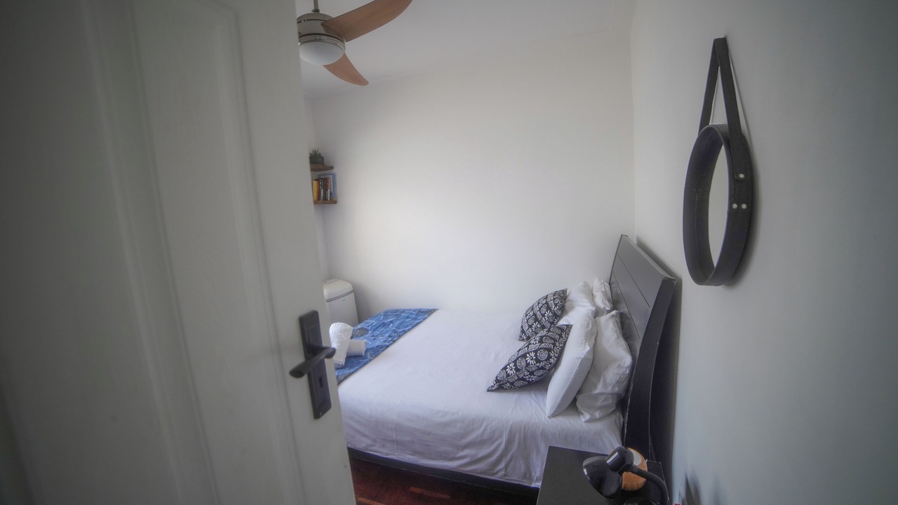 Photo of Bedroom in Three Anchor Bay