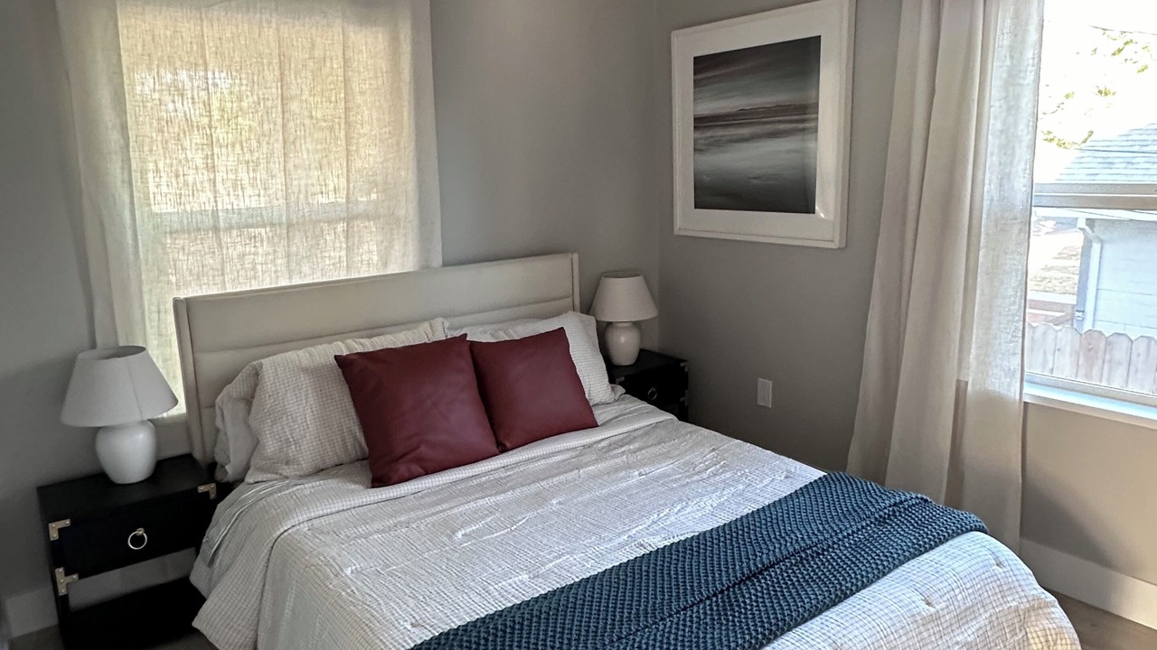 Photo of Bedroom in North Oak Park