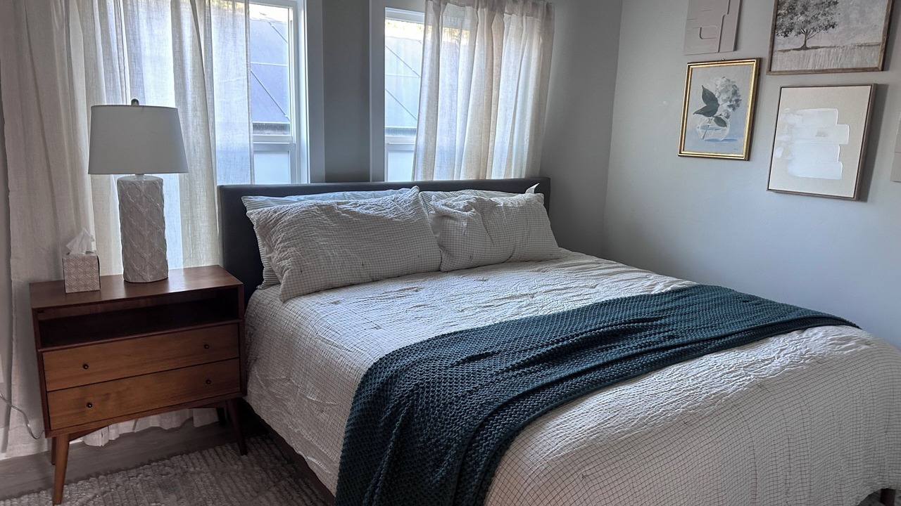 Photo of Bedroom in North Oak Park