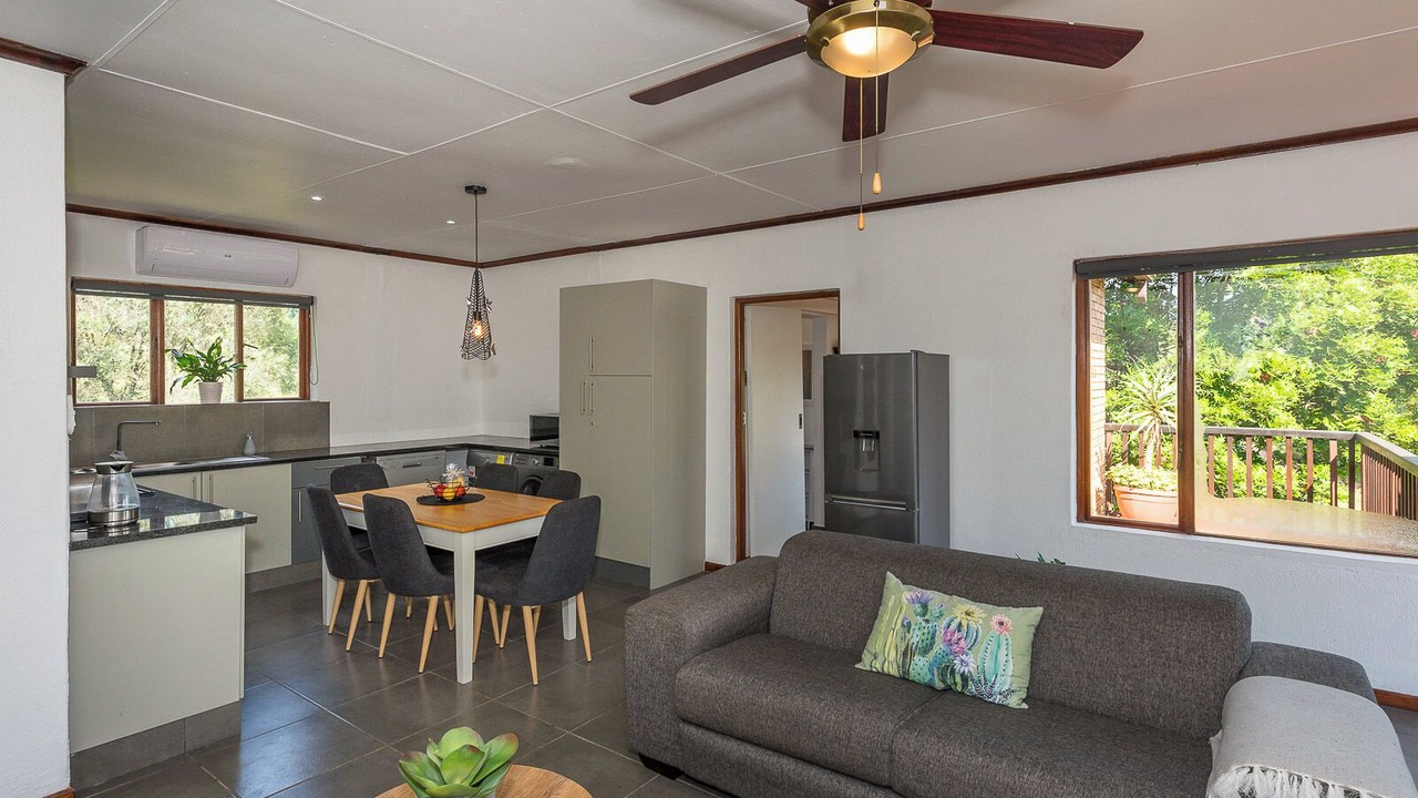 Photo of Livingroom in White River