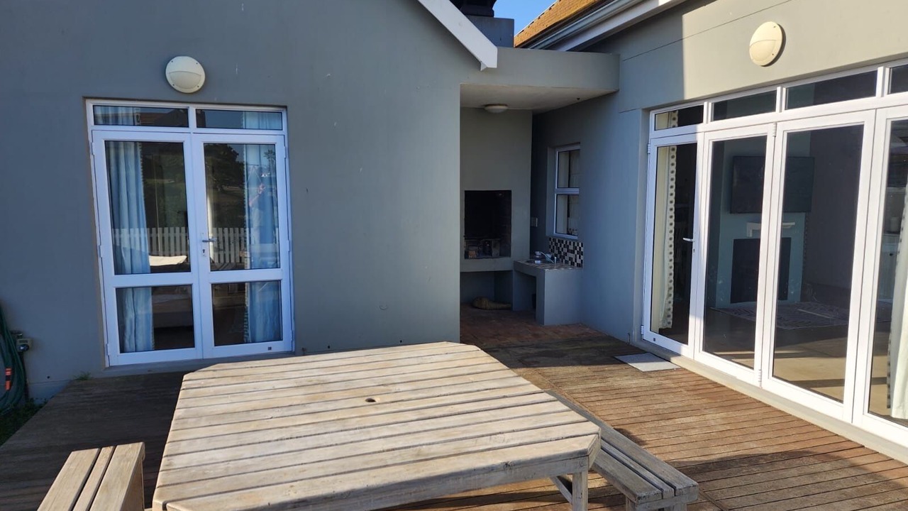 Photo of Outdoor in Port Owen
