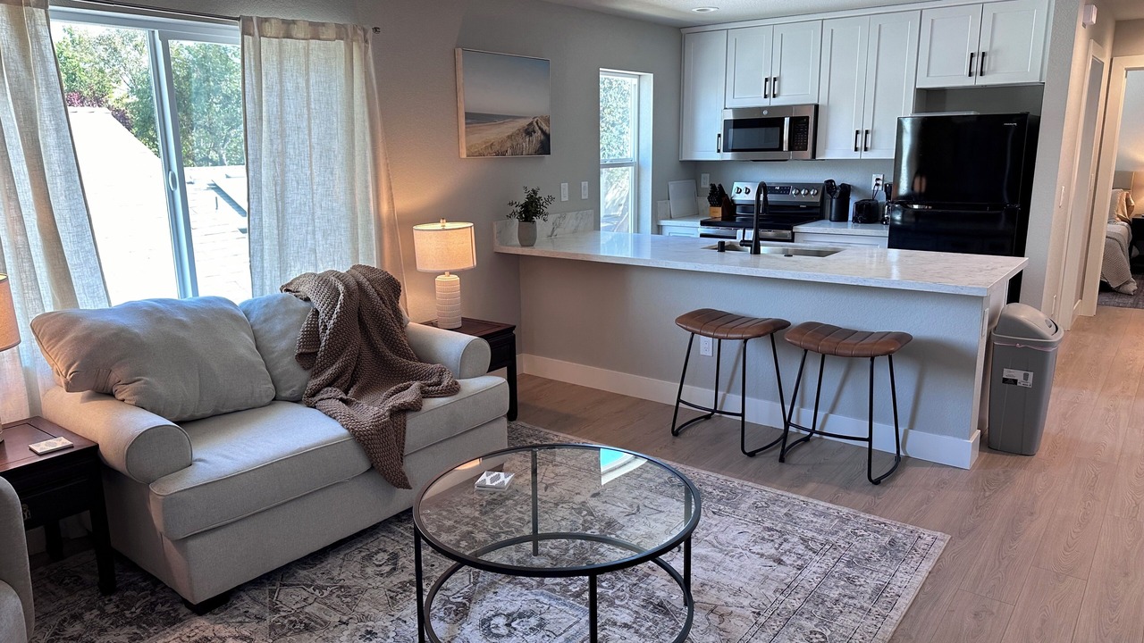 Photo of Livingroom in North Oak Park