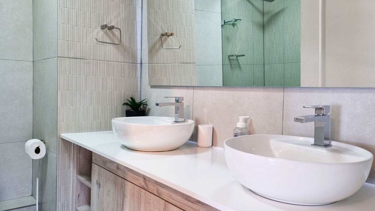 Photo of Bathroom in Strand