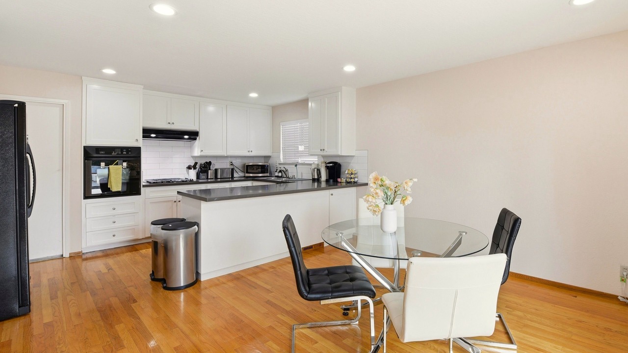 Photo of Kitchen in San Tomas
