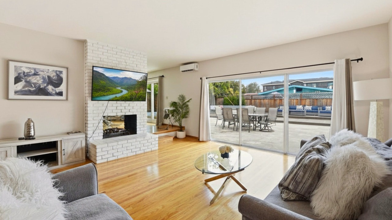 Photo of Livingroom in San Tomas