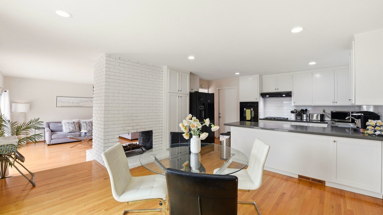 Photo of Kitchen in San Tomas