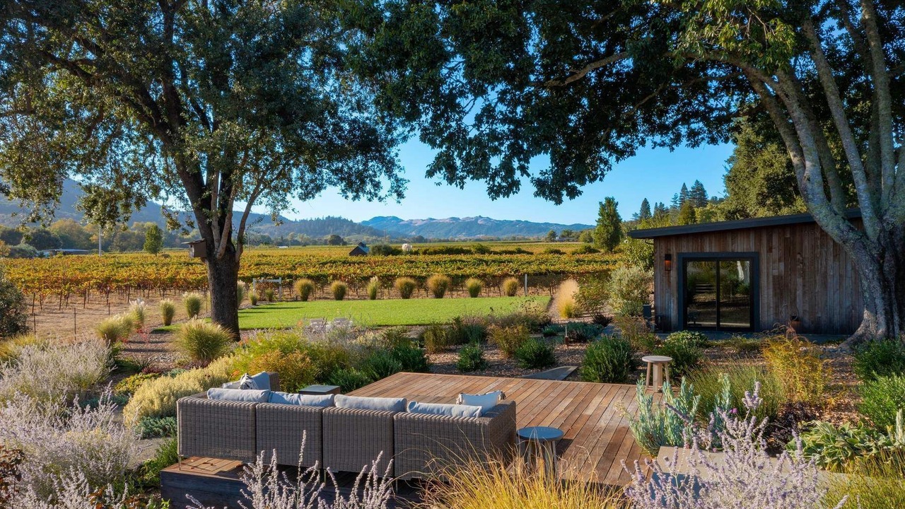 Photo of Patio Balcony in Geyserville