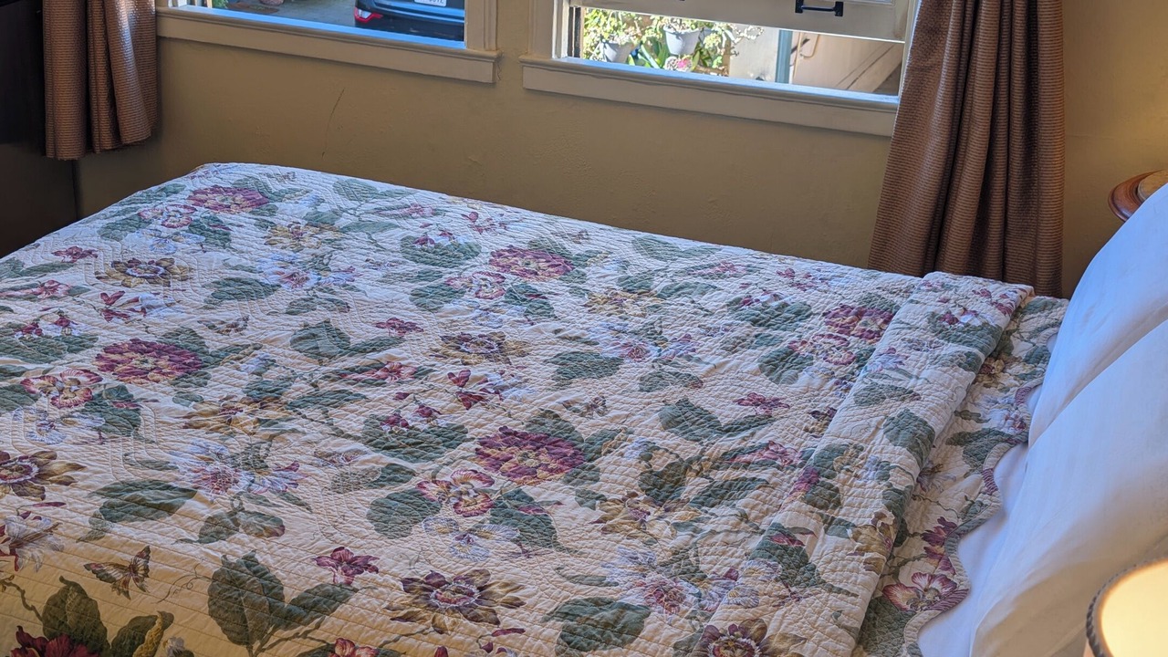 Photo of Bedroom in Marina District