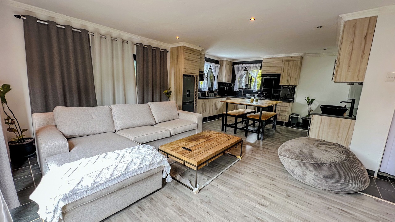 Photo of Livingroom in Modjadjiskloof