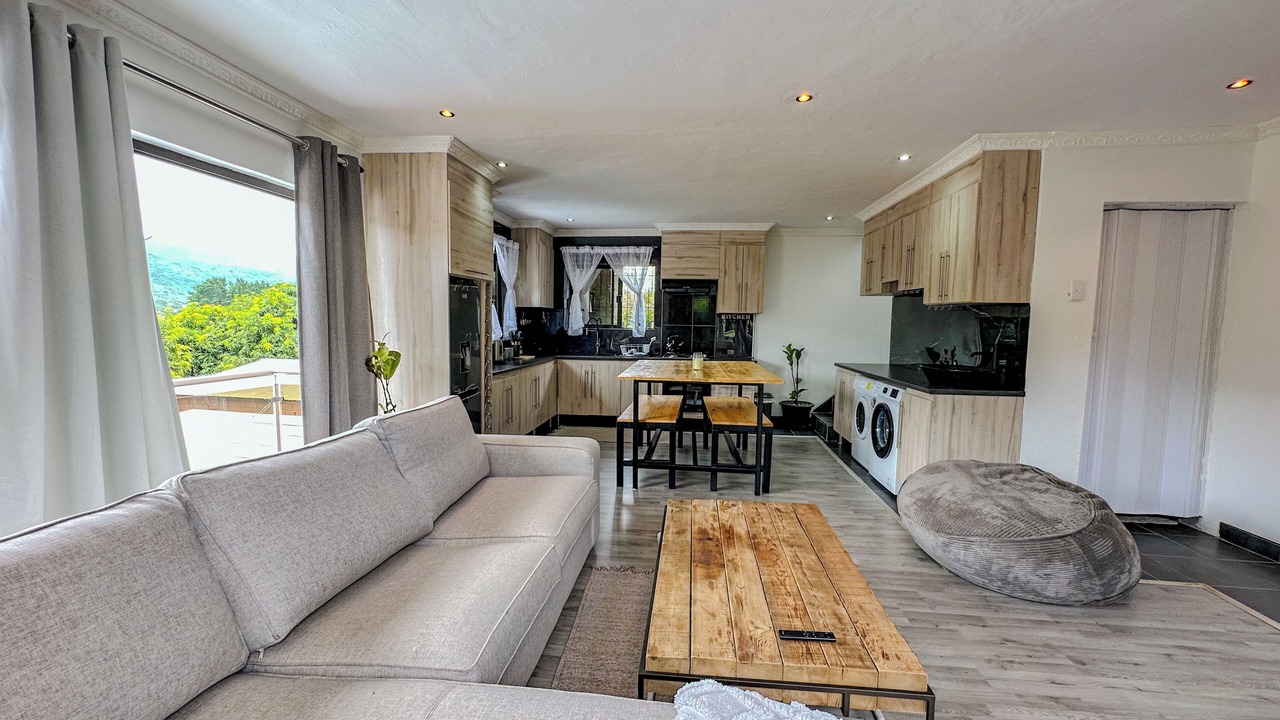 Photo of Livingroom in Modjadjiskloof