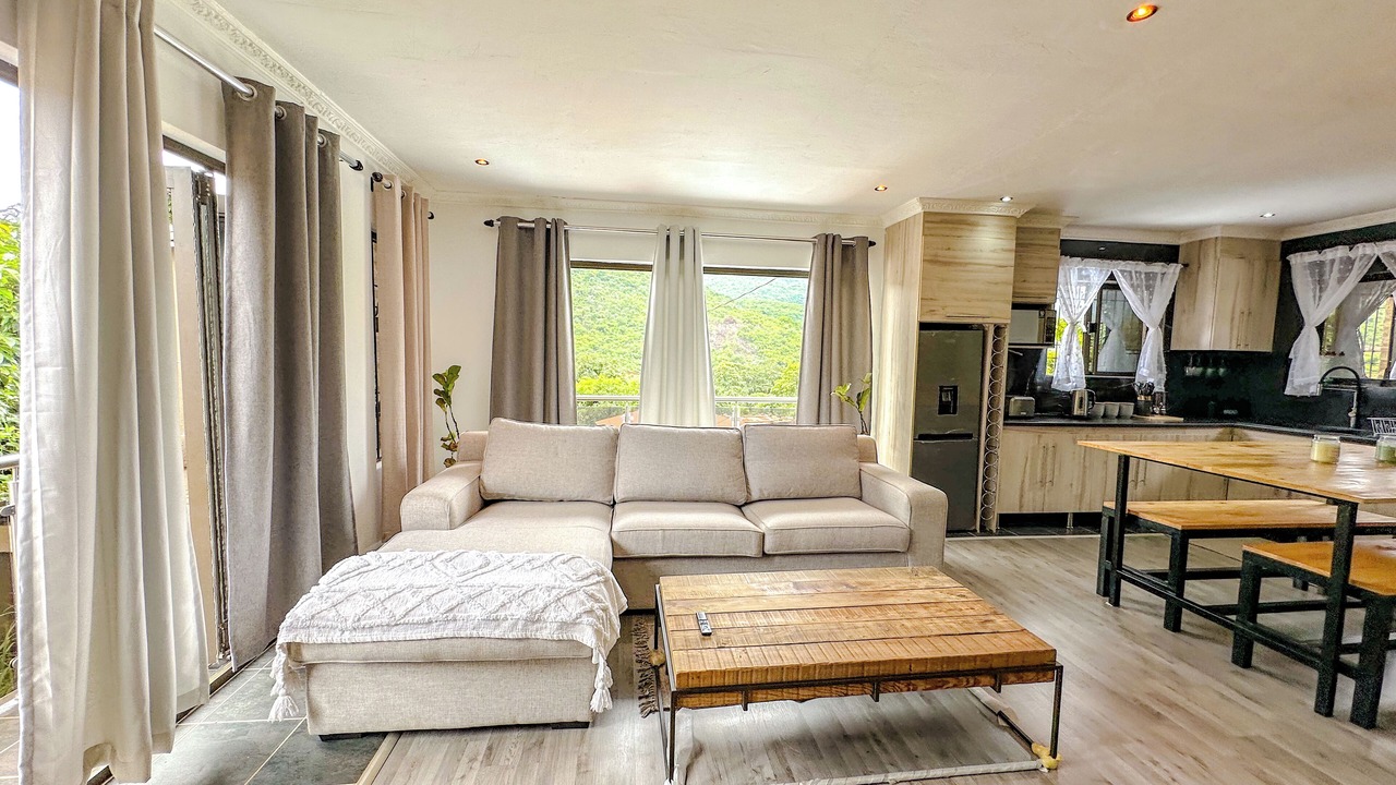 Photo of Livingroom in Modjadjiskloof