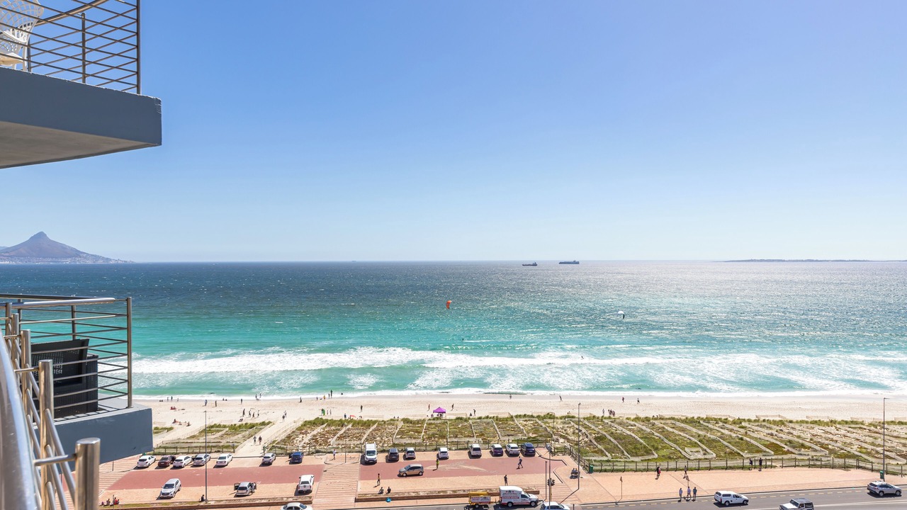 Photo of Others in Bloubergstrand