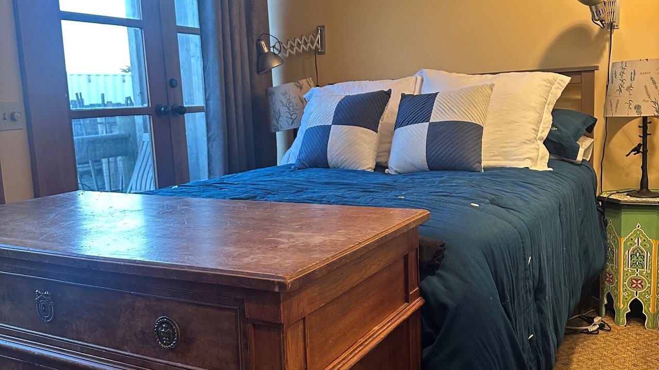 Photo of Bedroom in Marin City