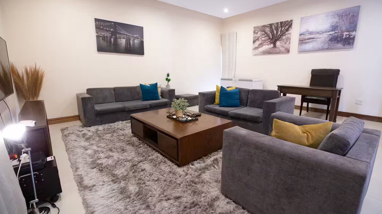 Photo of Livingroom in Greater Johannesburg Metropolitan Area