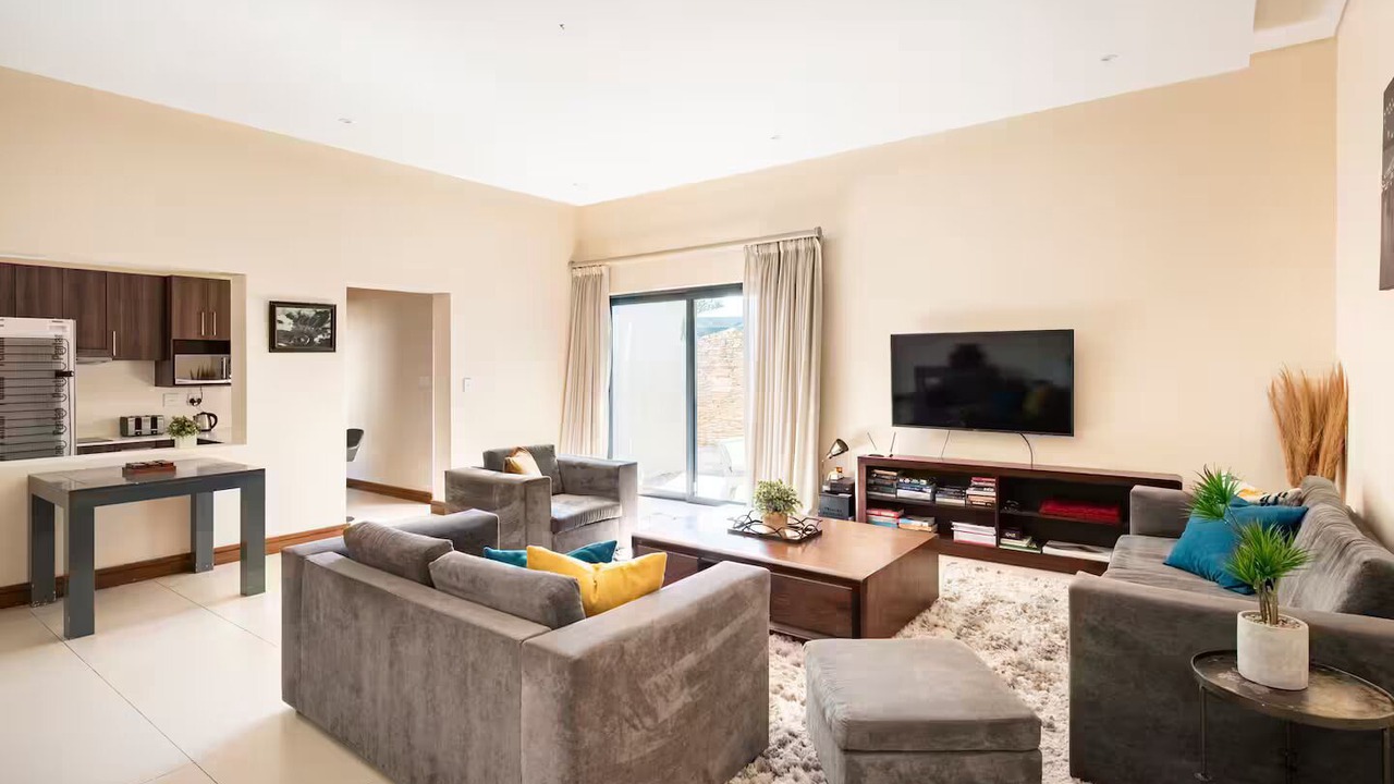 Photo of Livingroom in Greater Johannesburg Metropolitan Area