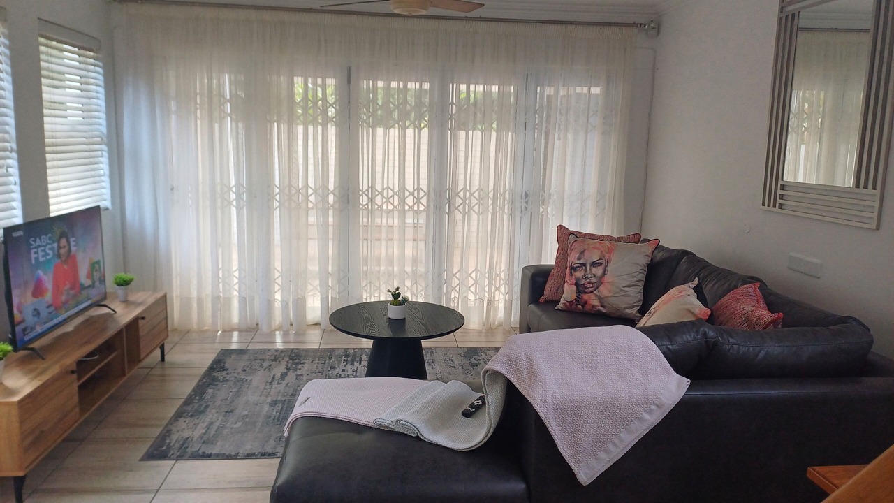 Photo of Livingroom in Berea