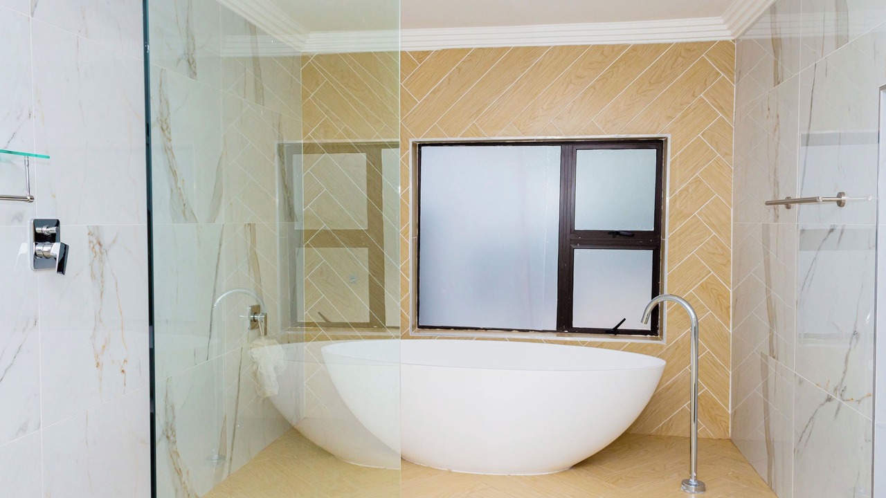 Photo of Bathroom in Greater Johannesburg Metropolitan Area