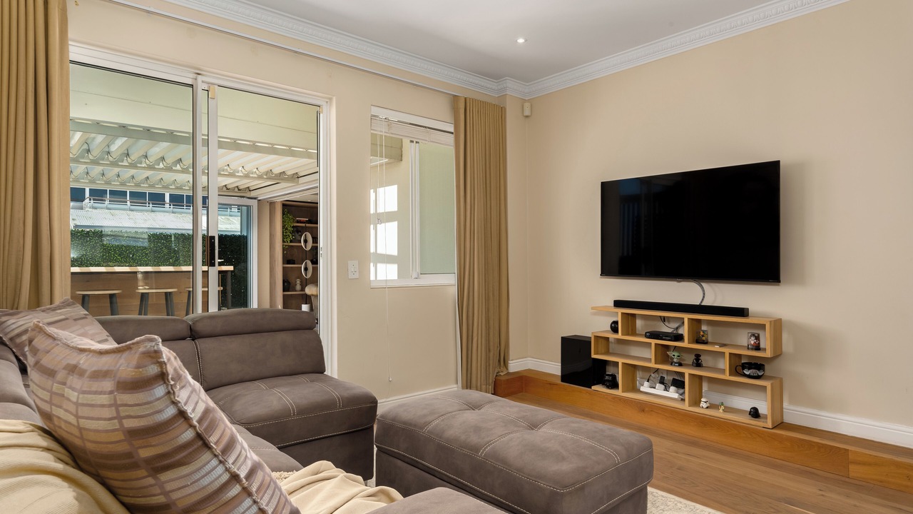 Photo of Livingroom in Mouille Point