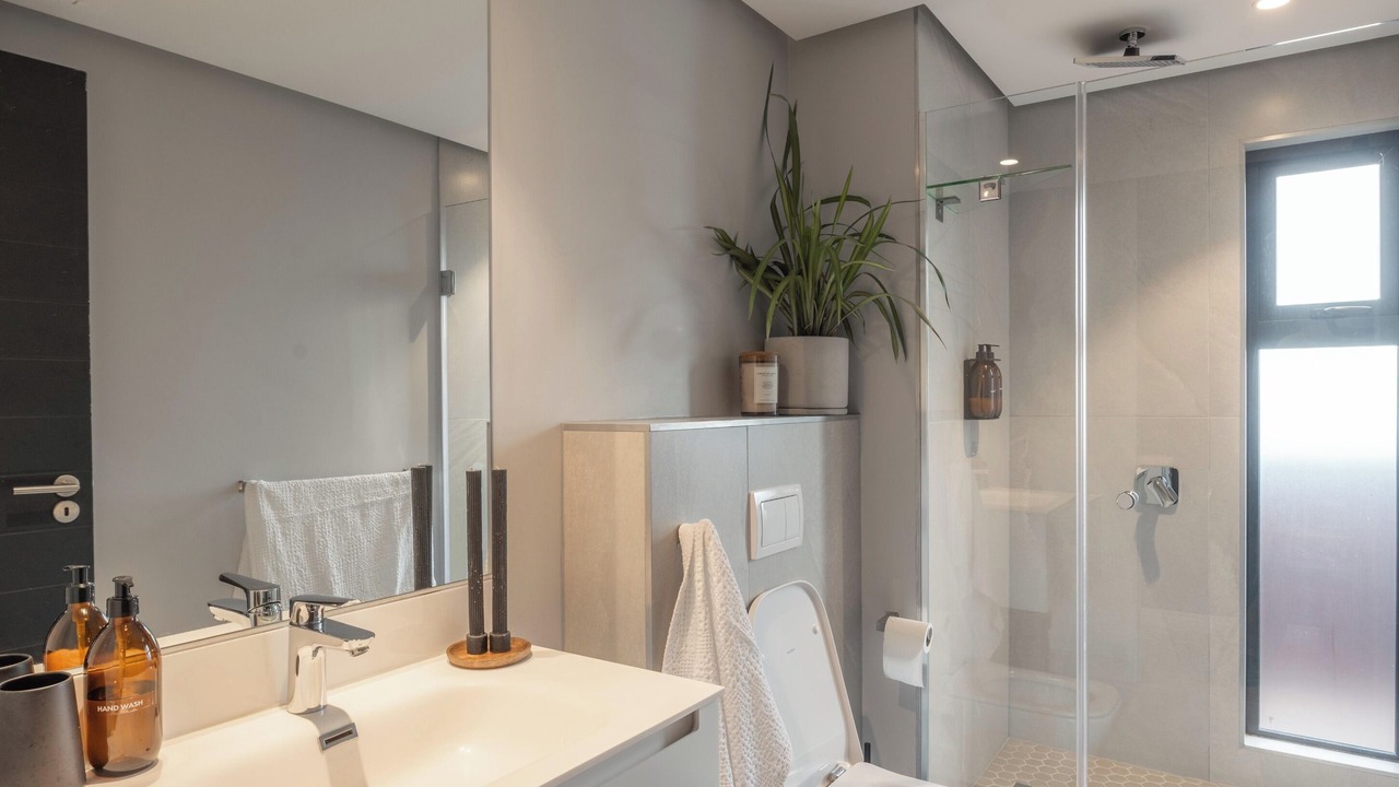 Photo of Bathroom in Cape Town City Centre